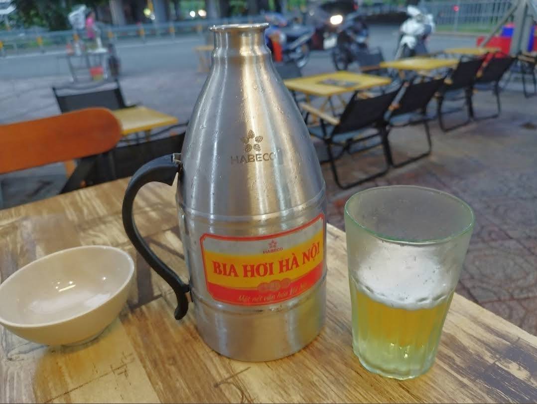 Bia Hơi 80A の生ビール