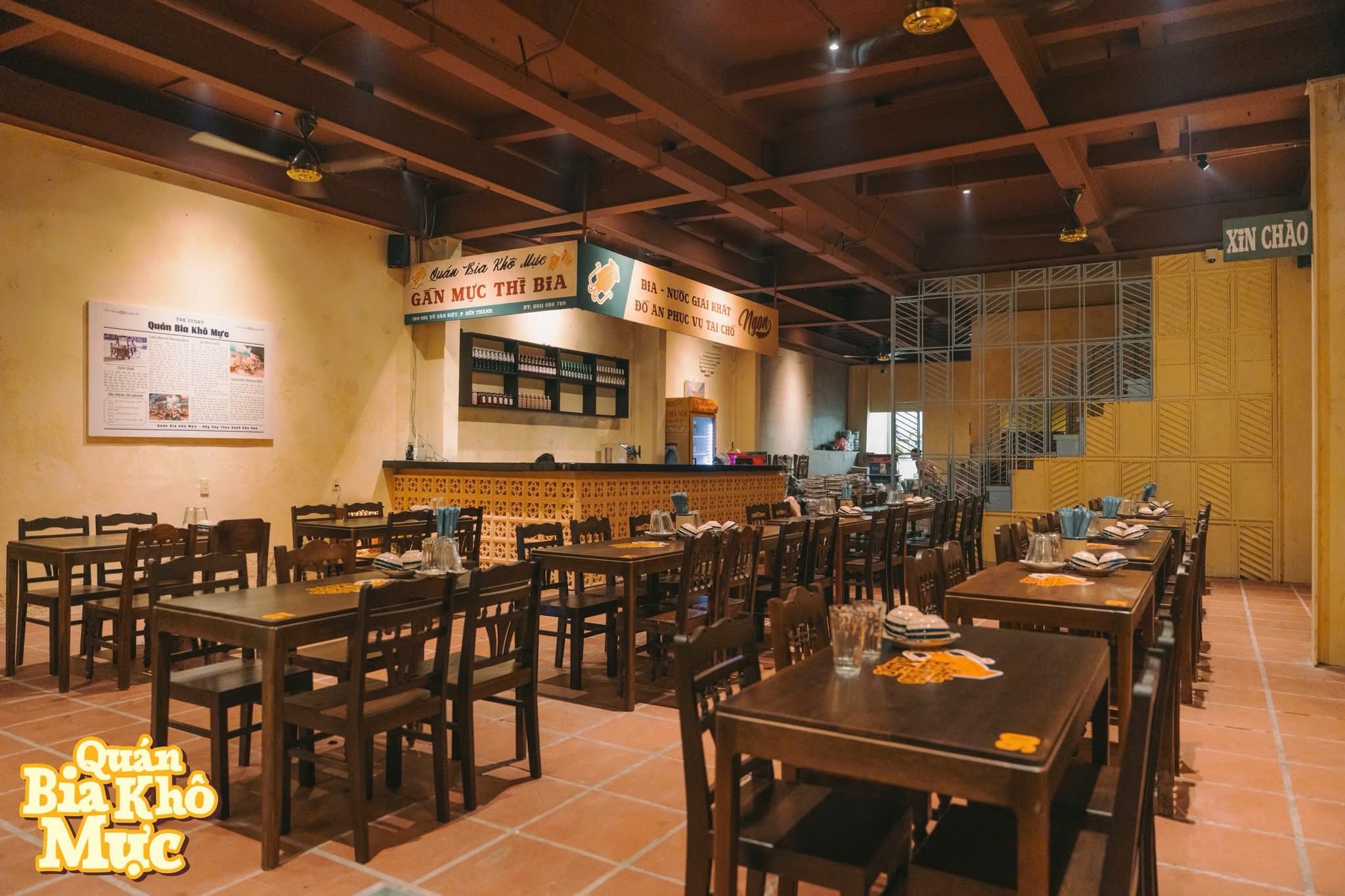 Bia Khô Mực の店内